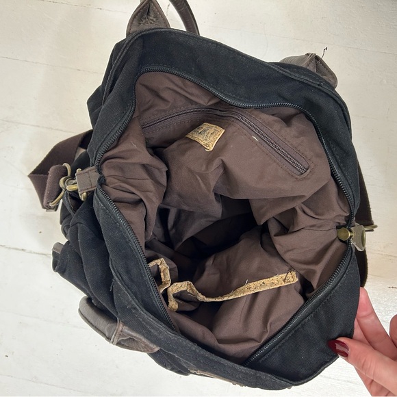 Messenger Bag with Pockets (Matt & Nat) - Picture 6 of 7